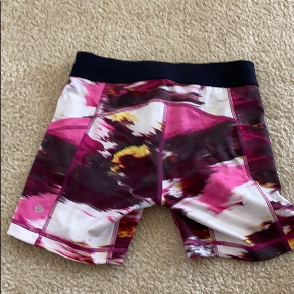 Lululemon biker shorts - Picture 4 of 5